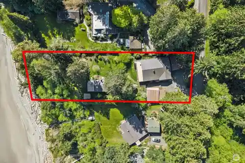 High-bluff Waterfront Property in Bells Beach