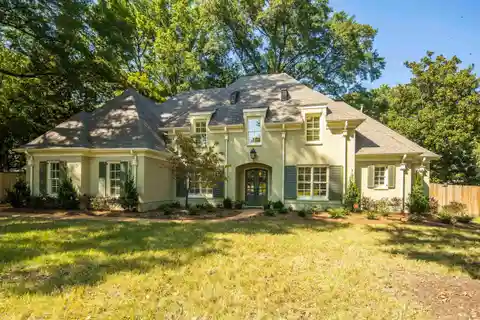 Exquisite Reed-barry Gem in Prime Memphis Location