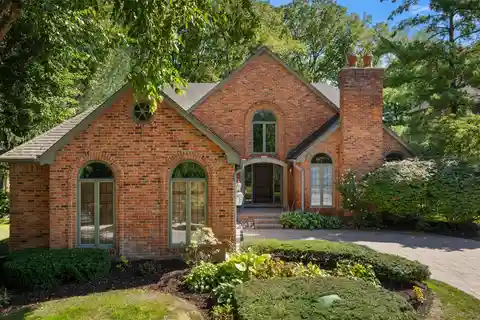 Refined Living with Effortless Elegance and Comfort