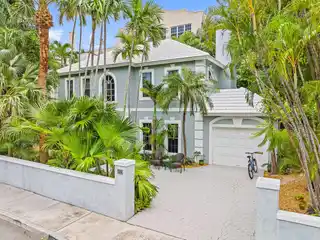 Classic Palm Beach Charm Steps from Beach and Lake