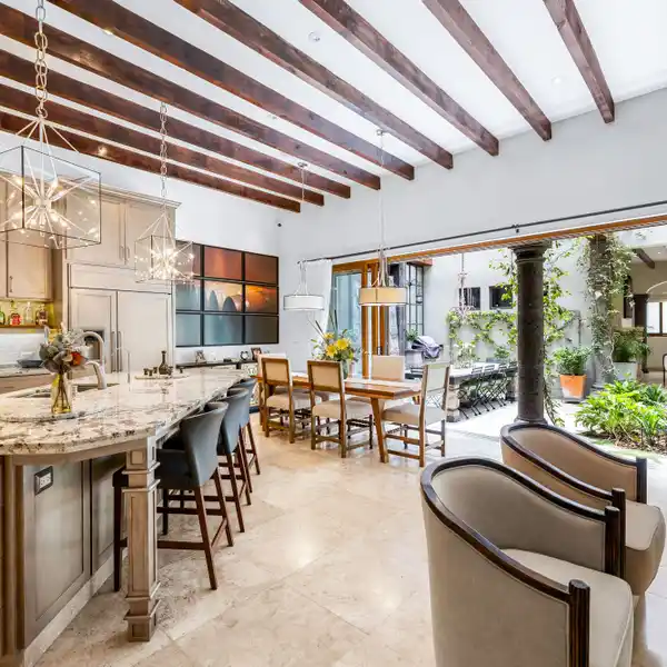 A CONTEMPORARY SANCTUARY WITH COLONIAL SOUL IN THE HEART OF SAN MIGUEL DE ALLENDE