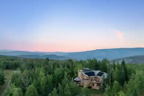 57-Acre Estate in Lake Creek Valley