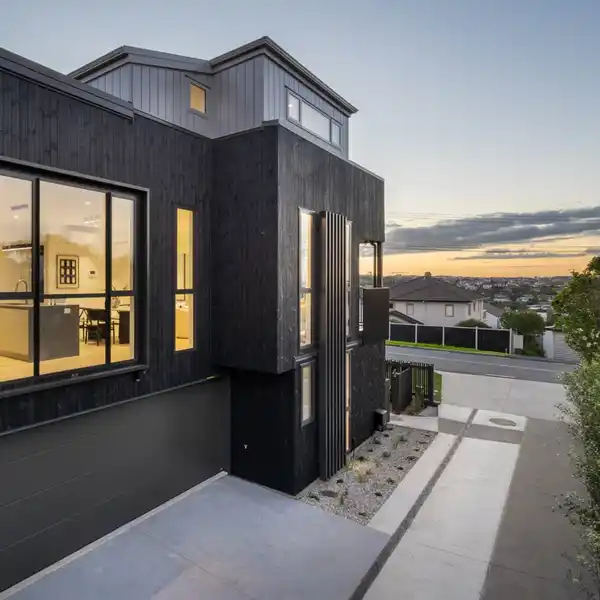 STEP INTO A LIFE OF COASTAL LUXURY