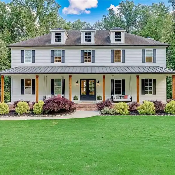 NEWLY REMODELED GEORGIAN-STYLE PROPERTY