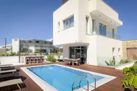Cozy and Convenient Villa