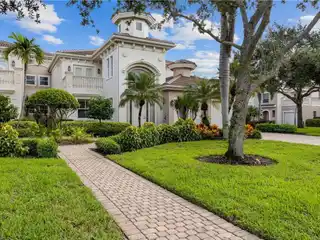 Penthouse Perfection at Avellino Isles