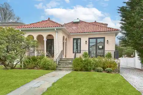 Beautifully Renovated Home in Chester Park