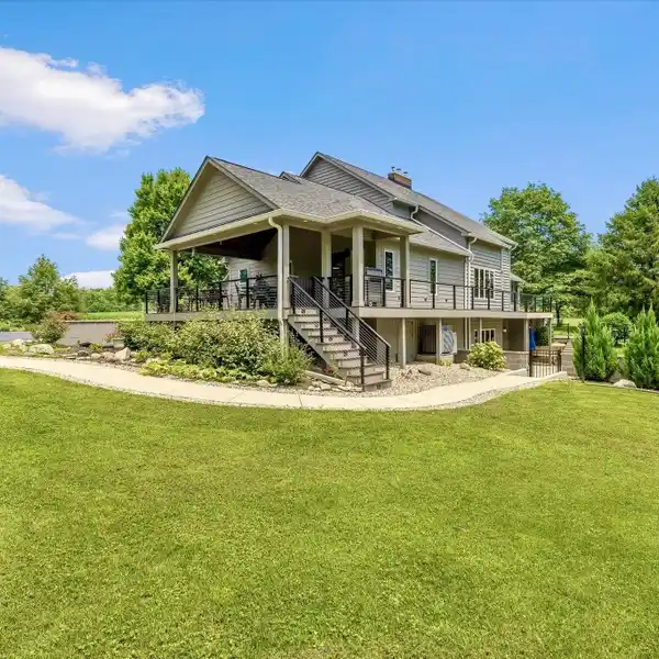 LUXURY WITH COUNTRY SERENITY