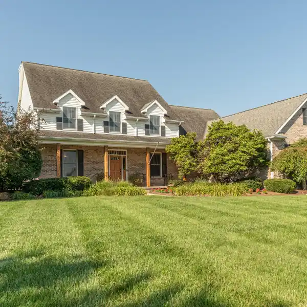 FORMER BUILDER’S SHOWCASE WITH LUXURY UPGRADES