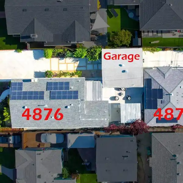 2 HOMES / INVESTMENT / MULTIGENERATIONAL LIVING / LIVE IN ONE RENT THE 2ND