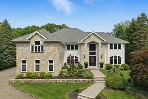 Exquisite Residence Designed for Comfort