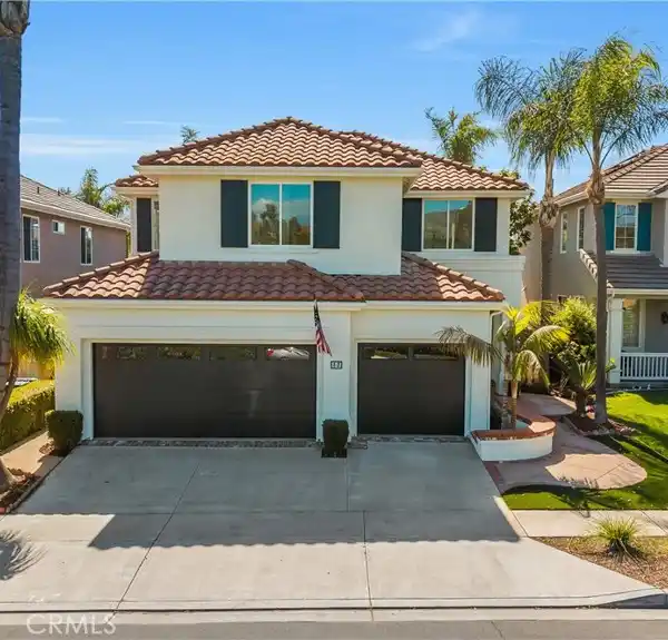 FULLY RENOVATED HOME IN EXCLUSIVE CANYON VIEW