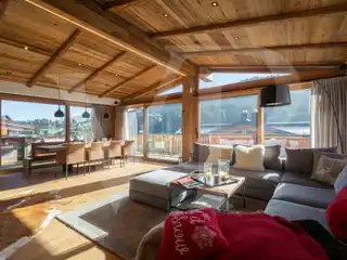 Alpine Chalet with Fantastic Mountain Views