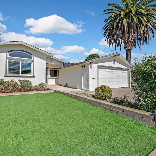 BEAUTIFULLY REMODELED HOME IN DESIRABLE WEIBEL