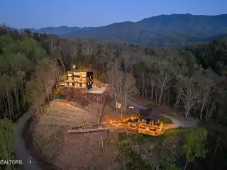 Modern Mountain-Top Retreat Above Gatlinburg