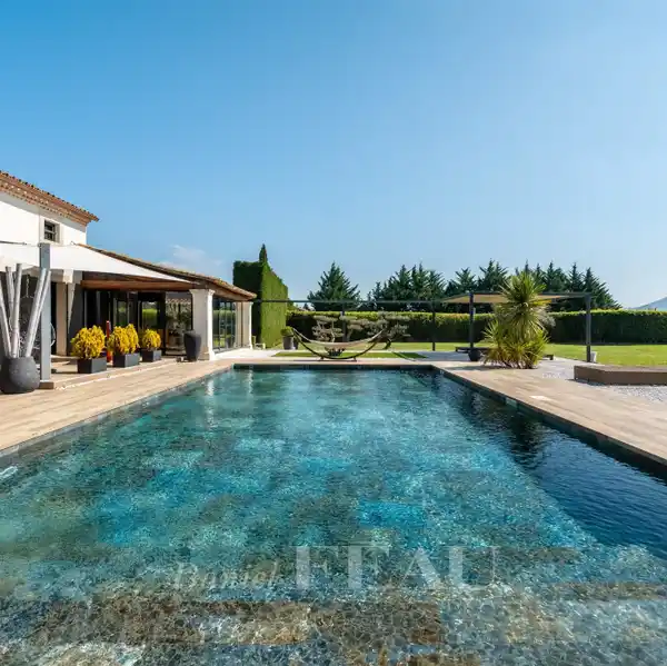 BEAUTIFULLY APPOINTED HOME ON LOVELY LANDSCAPED GROUNDS