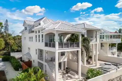 Coastal Luxury with Gulf Views & Ease