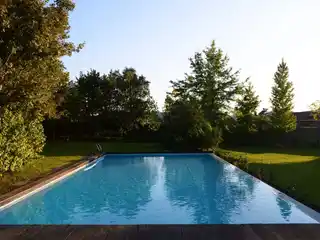 Modern Valongo Villa with Expansive Grounds