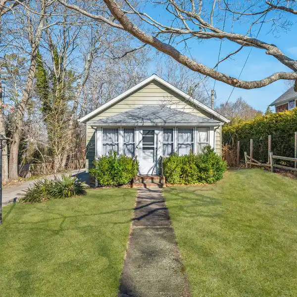 LOVELY COTTAGE IN WONDERFUL LOCATION