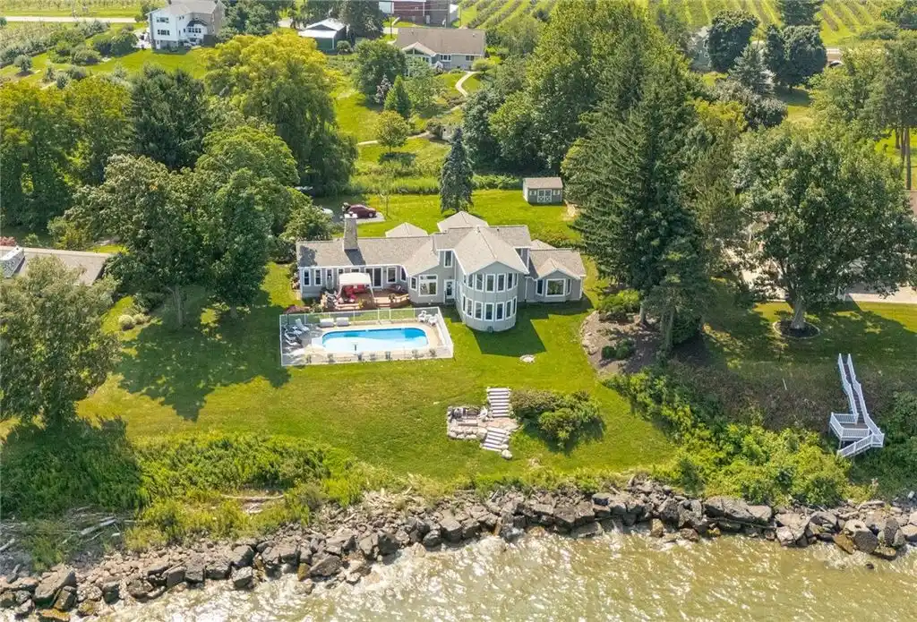 Private Lake Ontario Estate