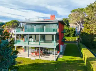 Boutique Property with Low Taxes