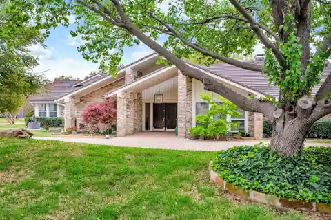 Luxury Home in Northwood Hills Estates