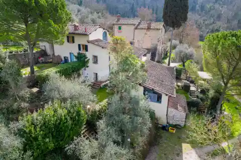 Beautiful Property Situated on the Hills of Florence
