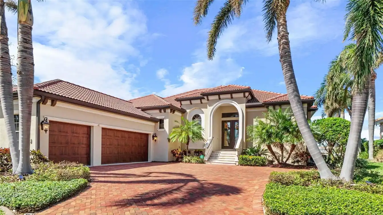 A Privateslice of Paradise in Desirable Harbour Landings Estate