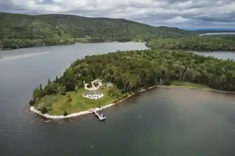 Enjoy the Bras D'or
