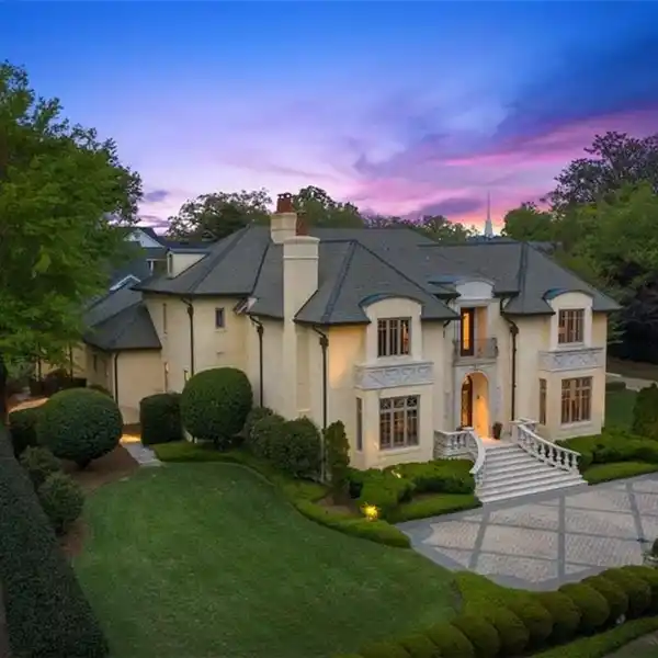 GORGEOUS RECENTLY UPGRADED HOME