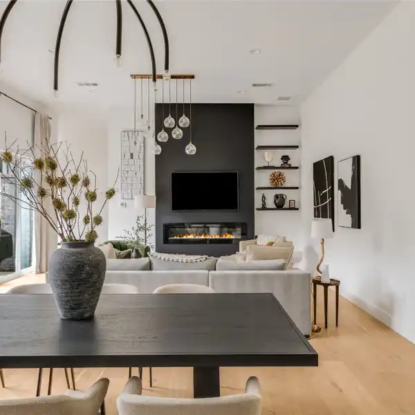 CONTEMPORARY ELEGANCE IN GLENRIDGE ESTATES