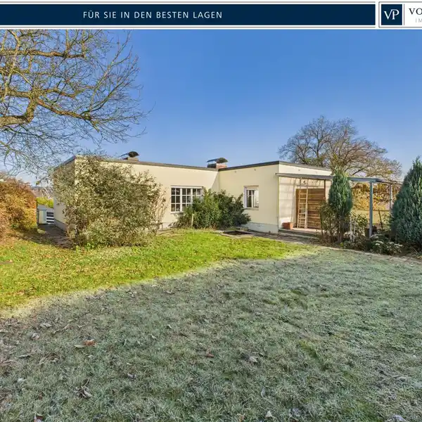 LANDSHUT PERSPECTIVES – SINGLE-FAMILY HOME WITH POTENTIAL AND PANORAMA