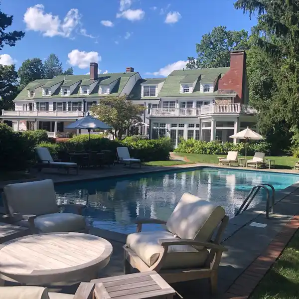 GRAND 1920 ESTATE FOR RENT