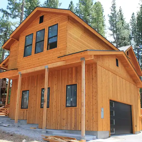 MOUNTAIN SERENITY MEETS CONTEMPORARY COMFORT