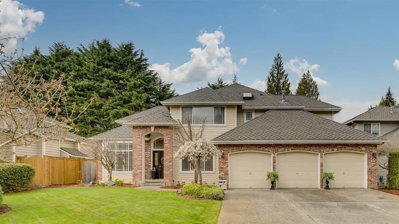 Impeccably Maintained Home in the Parks