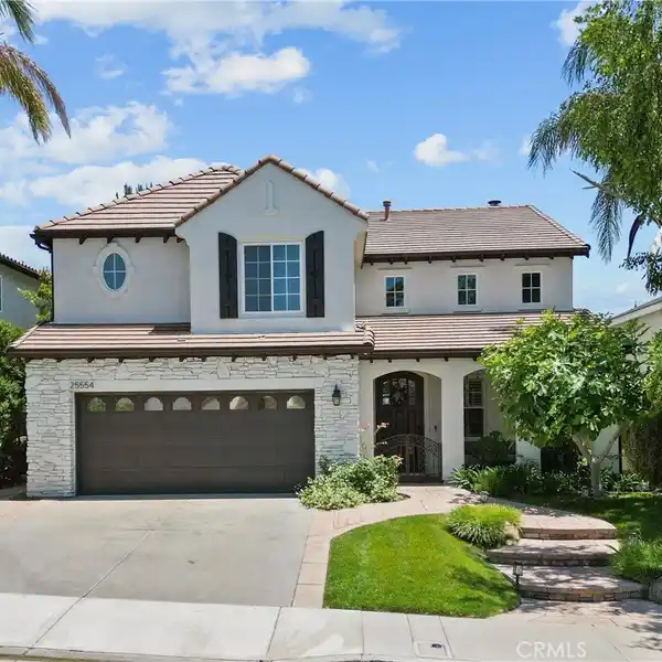 EXCEPTIONAL PROPERTY IN THE SANTA CLARITA VALLEY