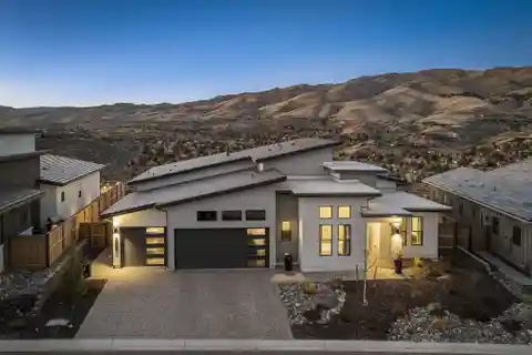 Contemporary Somersett Home in Brae Retreat