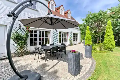 Beautiful Completely Refurbished Villa