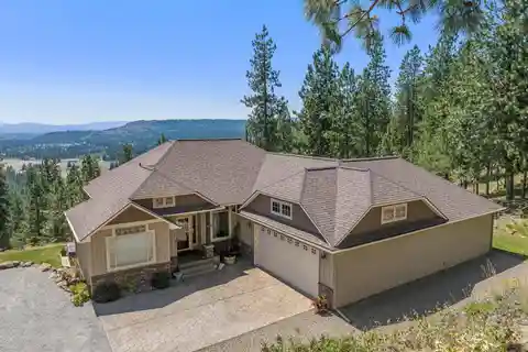 Beautifully Maintained Home in a Gated Community