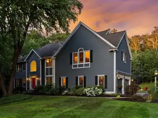 Spacious Colonial on a Picturesque Cul-De-Sac