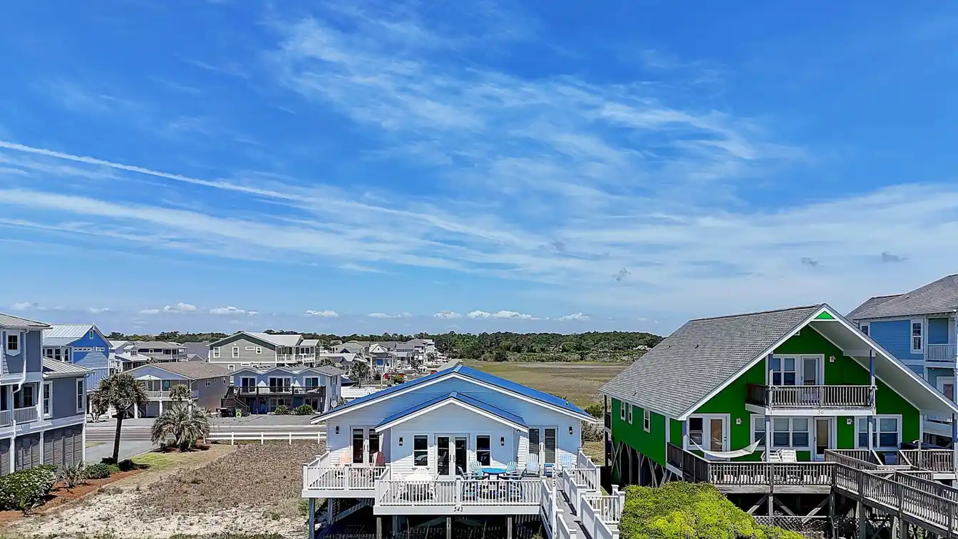 Charming Oceanfront Cottage