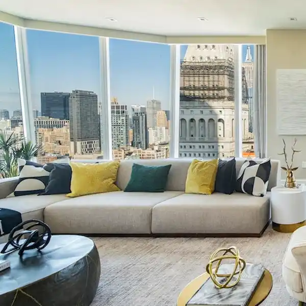 SWEEPING CITY VIEWS MEET MODERN LUXURY LIVING