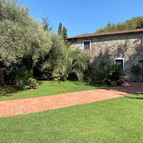 PARTICULAR PROPERTY WITH ANCIENT MILL 1600 COMPLETELY RENOVATED, SWIMMING POOL AND PARK