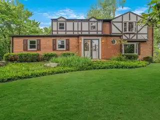 Reimagined Luxury Residence on 1.7 Scenic Acres