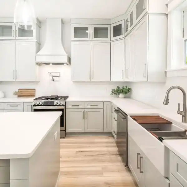 LUXURY WITH COASTAL CHARM