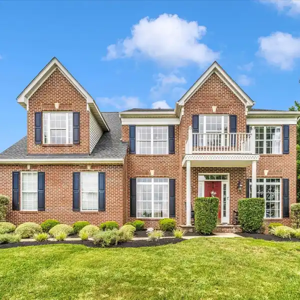 BEAUTIFUL BLEND OF LUXURY AND COMFORT