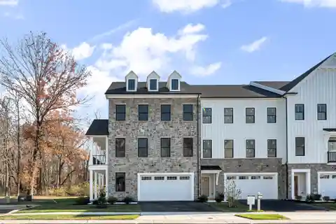 Last End Unit Luxury Townhouse