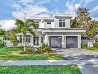 Stunning Home in a Prime Winter Park Neighborhood