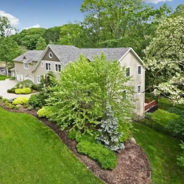 CUSTOM ENERGY-EFFICIENT COLONIAL