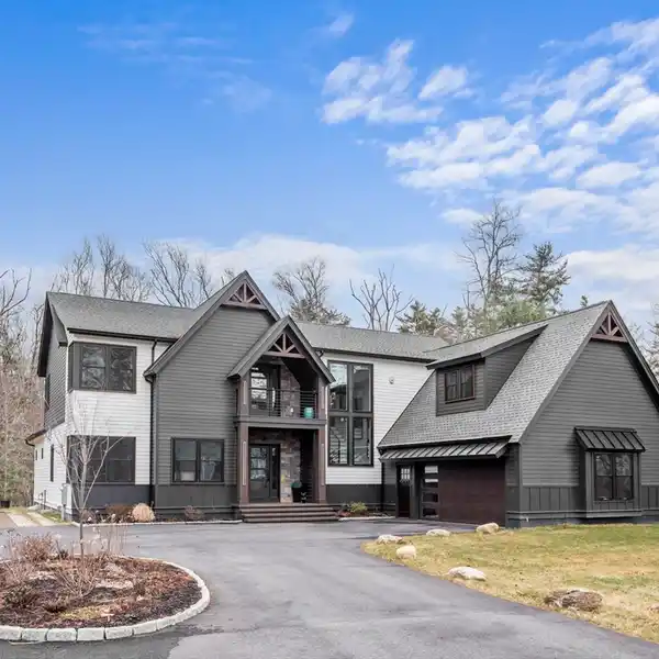 GORGEOUS HOME IN FALCONS RIDGE